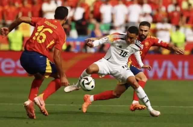 高潮迭起!欧洲杯资格赛赛况精彩 高潮迭起!欧洲杯资格赛赛况精彩