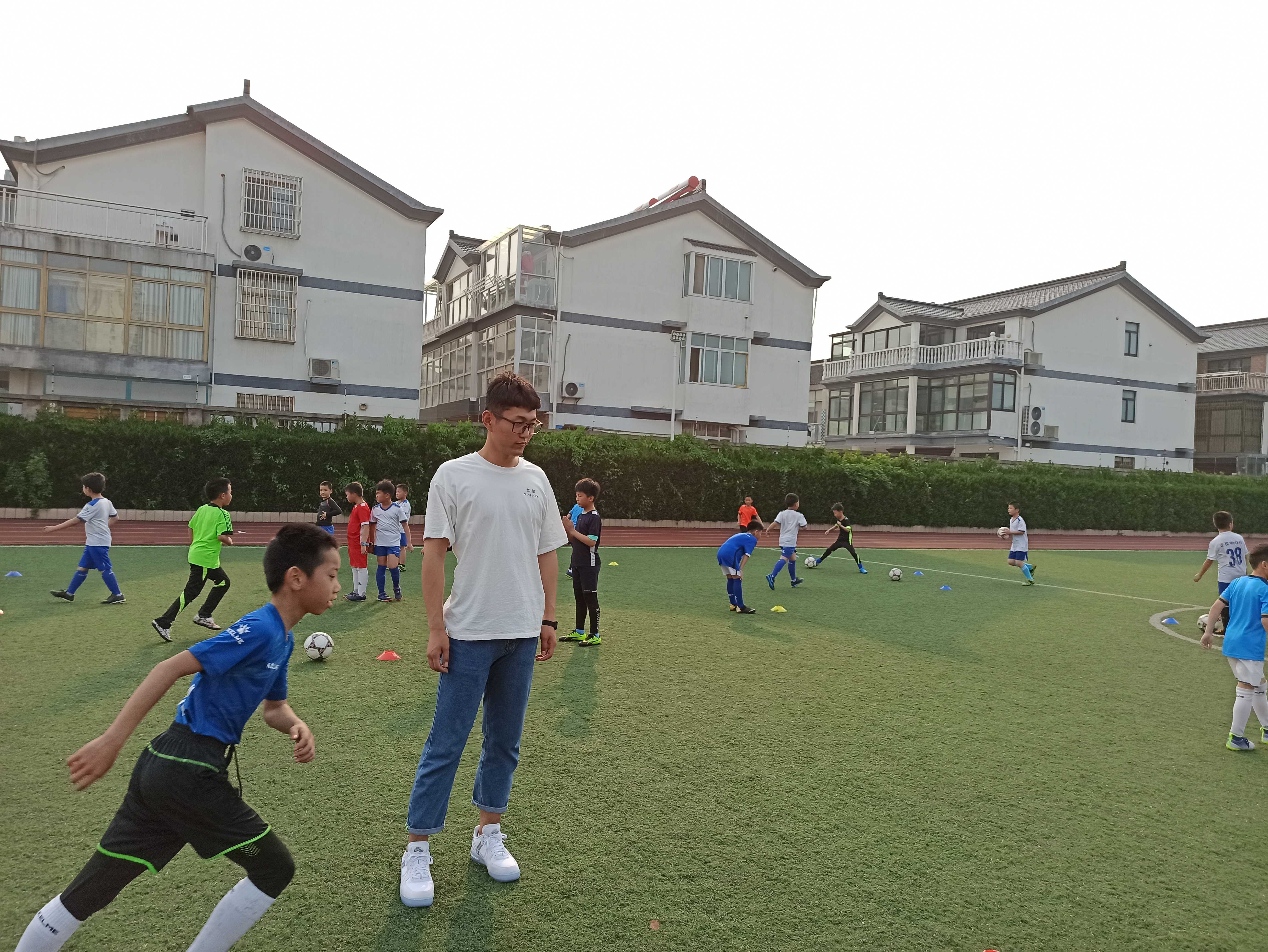 江苏昆山集训备战,全队士气高涨备战比赛 江苏昆山集训备战,全队士气高涨备战比赛