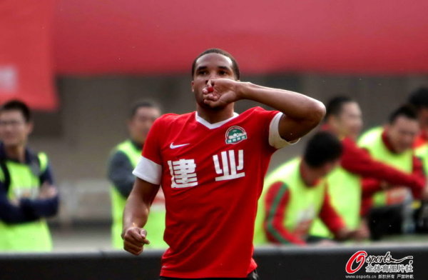 河南建业主场未能捍卫领域,失守平局 河南建业主场未能捍卫领域,失守平局