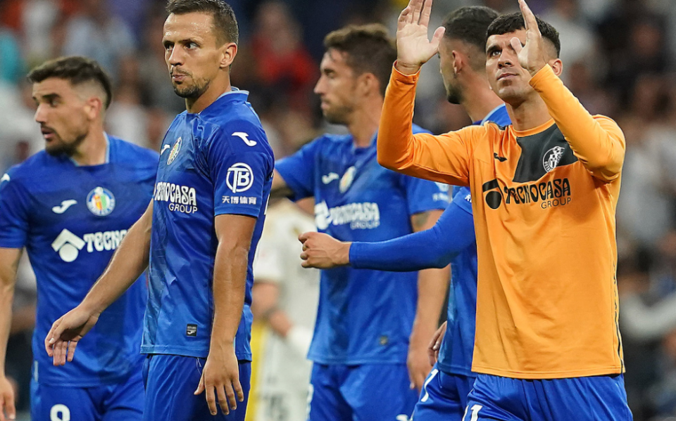 塞维利亚客场惨败,连败难止 塞维利亚客场惨败,连败难止