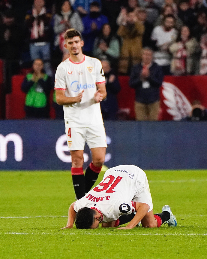 塞维利亚客场惨败,连败难止 塞维利亚客场惨败,连败难止