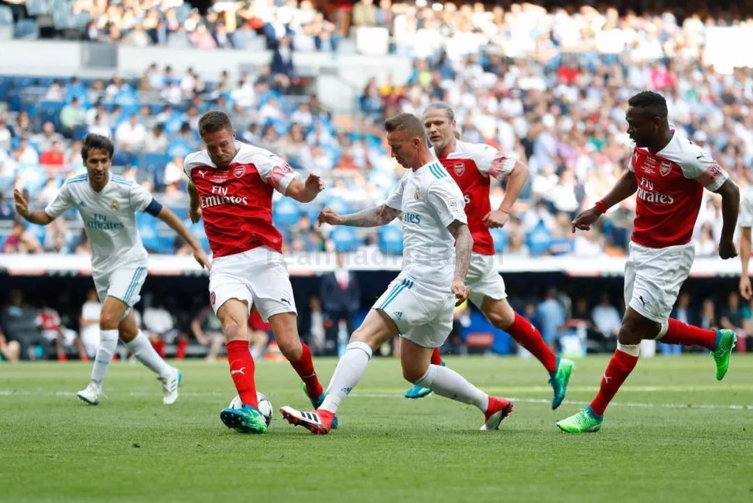 澳大利亚传奇球员重返赛场,引领球队前行 澳大利亚传奇球员重返赛场,引领球队前行