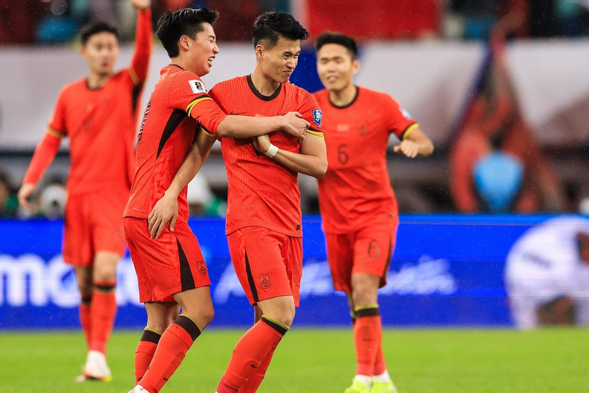 亚洲足球大赛一触即发,豪门强劲争霸 亚洲足球大赛一触即发,豪门强劲争霸