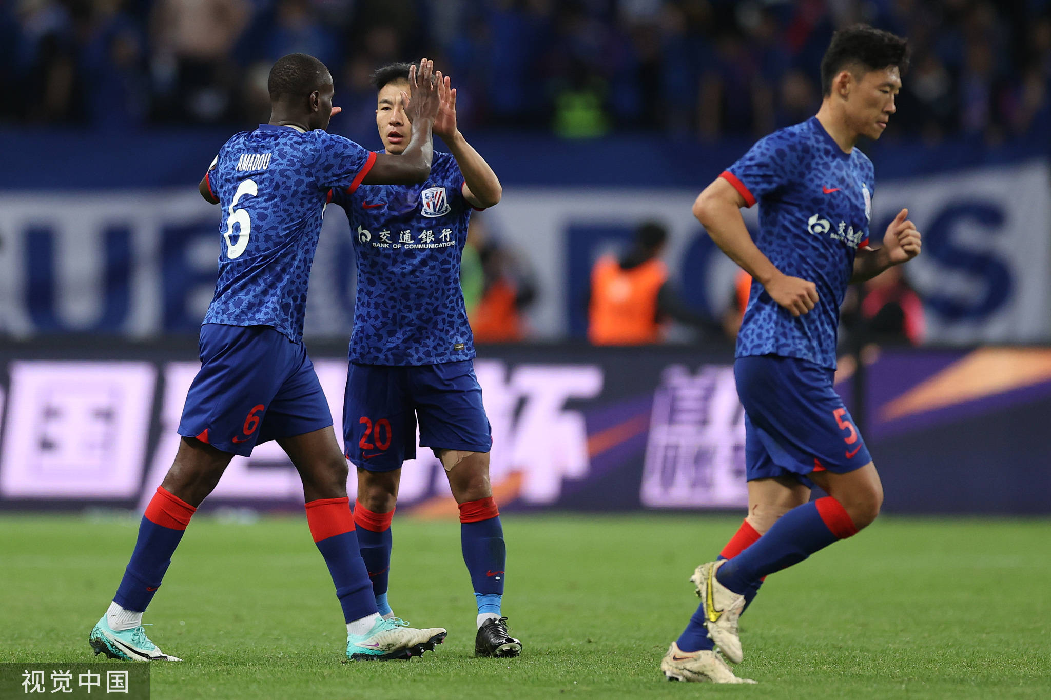 精英球员在比赛中崭露头角,为球队赢得美好未来 精英球员在比赛中崭露头角,为球队赢得美好未来