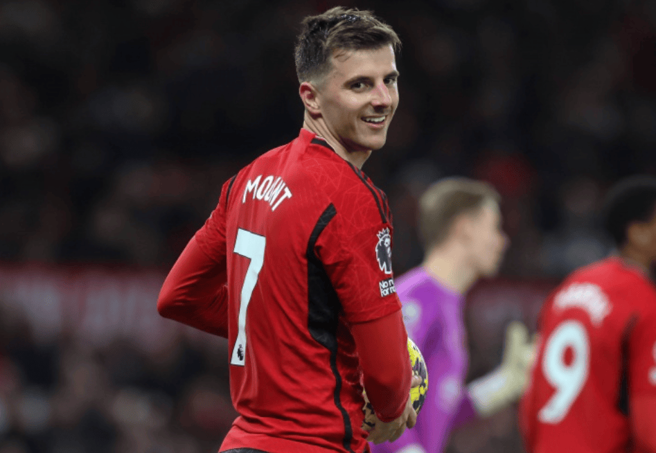 曼联名宿助威球队,见证雄鹿豪取胜利 曼联名宿助威球队,见证雄鹿豪取胜利