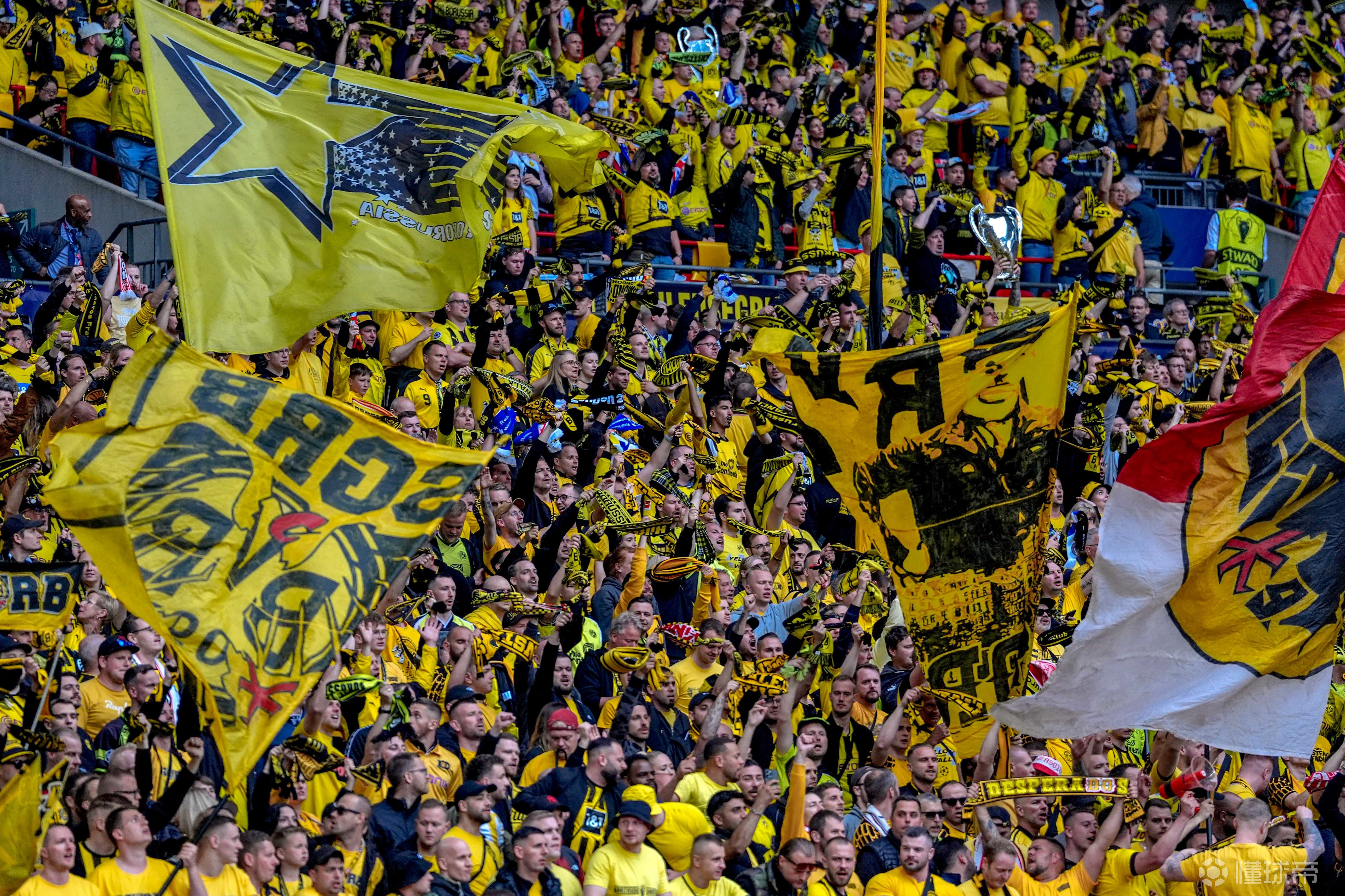 多特蒙德阵容齐整,奋战夺胜 多特蒙德阵容齐整,奋战夺胜