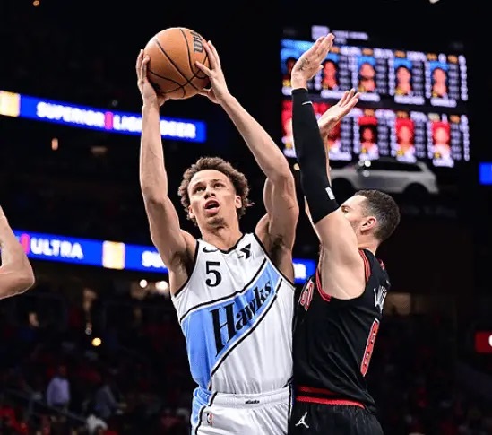 美利坚之夜:华盛顿鹰队轻松战胜纽约公牛队 美利坚之夜:华盛顿鹰队轻松战胜纽约公牛队