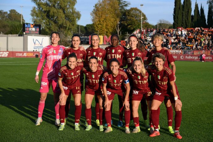 欧洲女足赛第二回合比赛结束 欧洲女足赛第二回合比赛结束