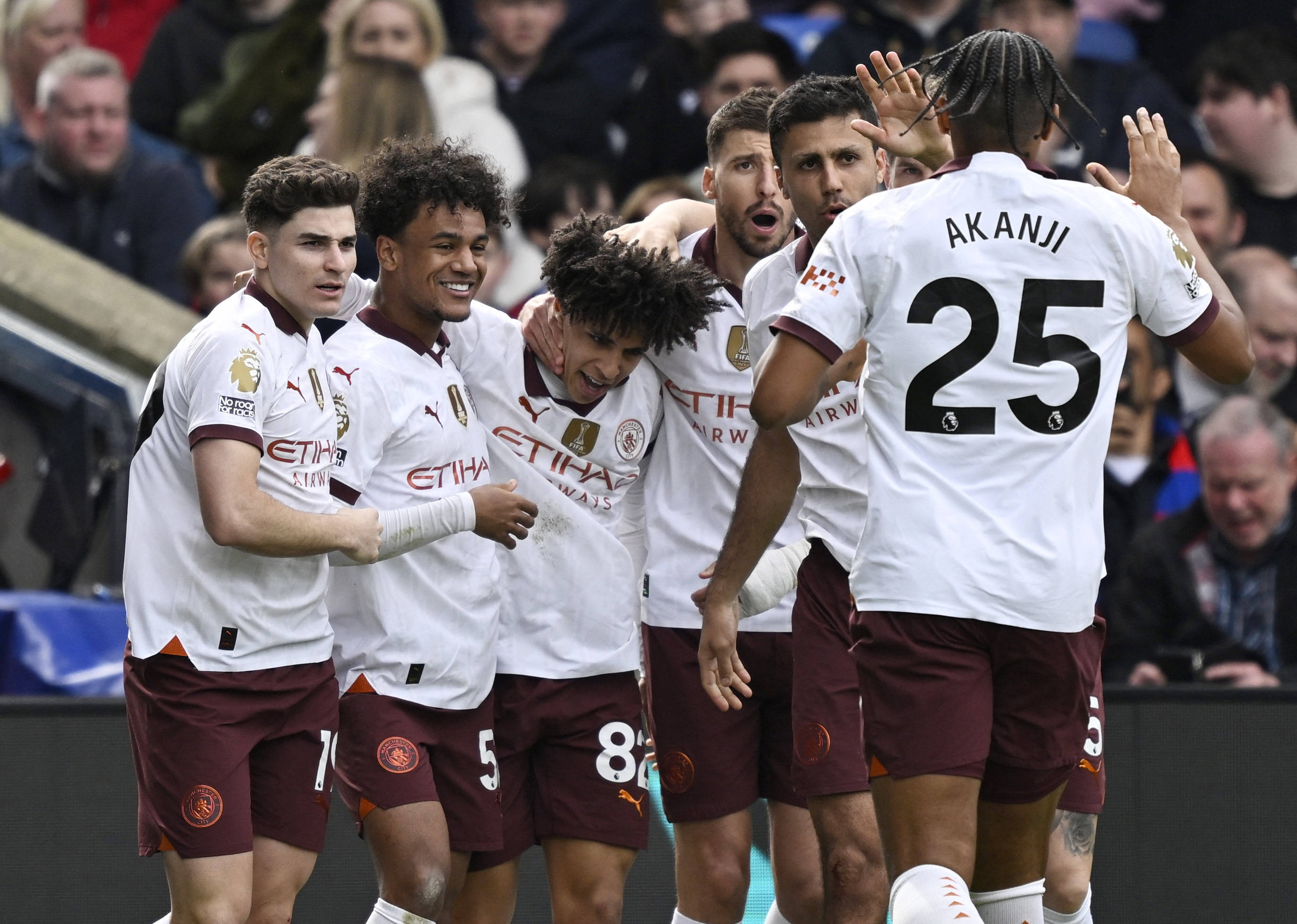 曼城险胜伯恩茅斯,英超势如破竹 曼城险胜伯恩茅斯,英超势如破竹