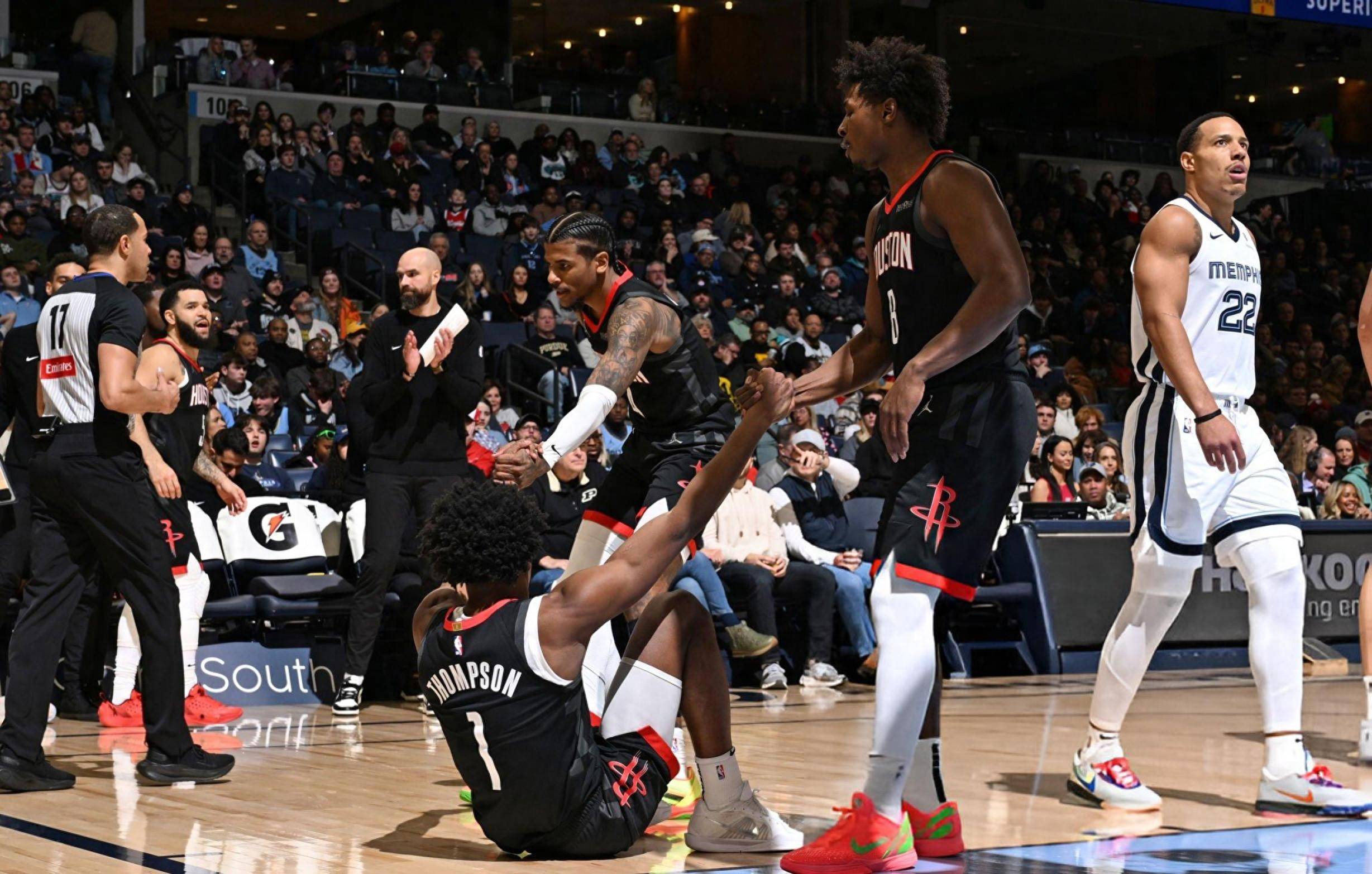 火箭主场绝杀灰熊,取得七连胜 火箭主场绝杀灰熊,取得七连胜