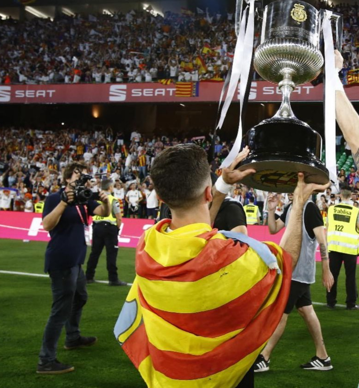 塞尔维亚队遭遇挑战,艰难获胜 塞尔维亚队遭遇挑战,艰难获胜