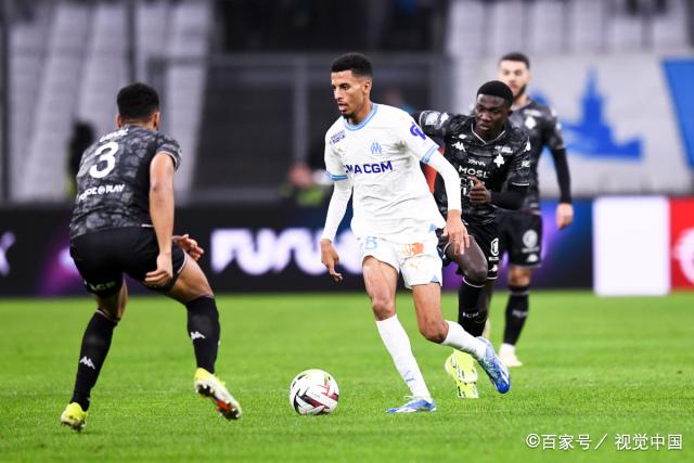 曼联主场逼平阿斯顿维拉,继续积累分数 曼联主场逼平阿斯顿维拉,继续积累分数