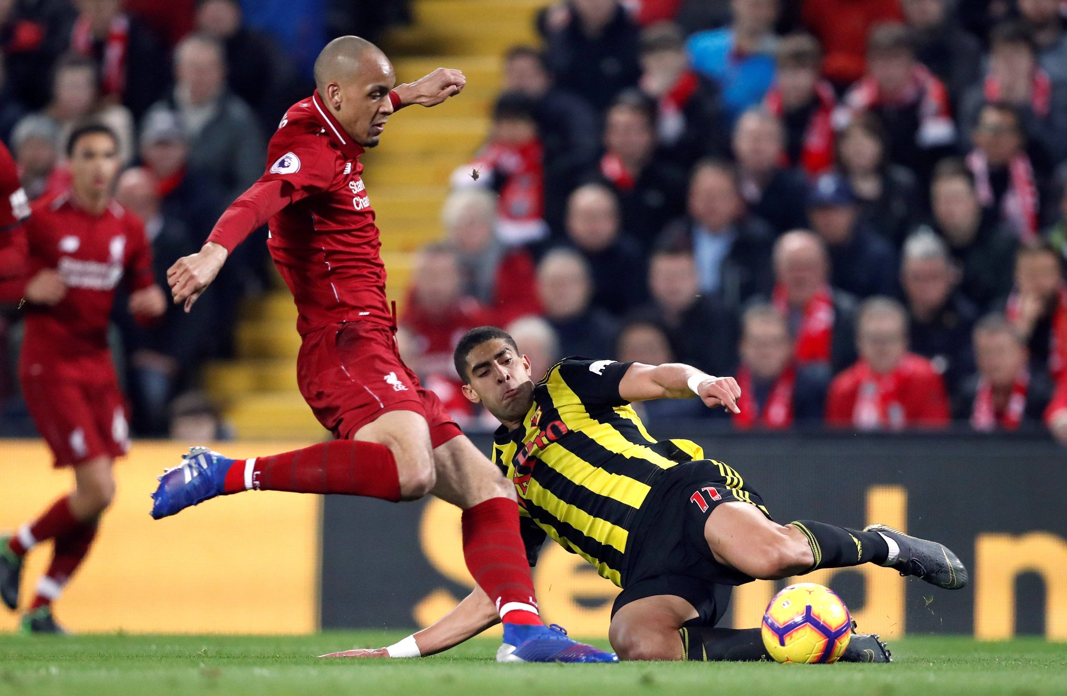 诺里奇主场不敌沃特福德,降级压力增大 诺里奇主场不敌沃特福德,降级压力增大