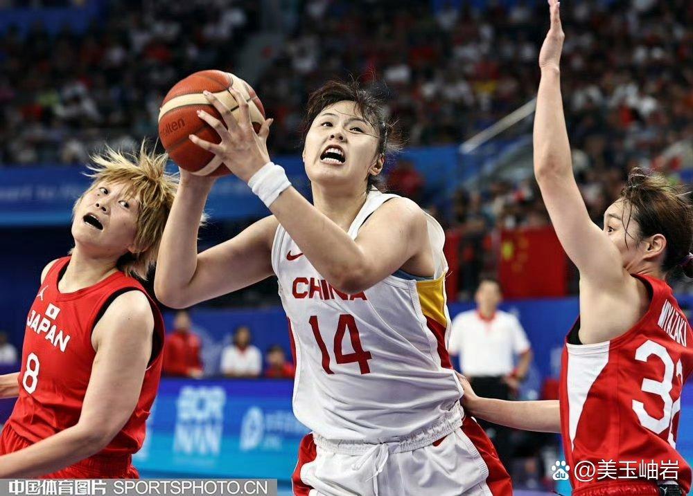 辽宁女篮努力突破,体能持续提升 辽宁女篮努力突破,体能持续提升