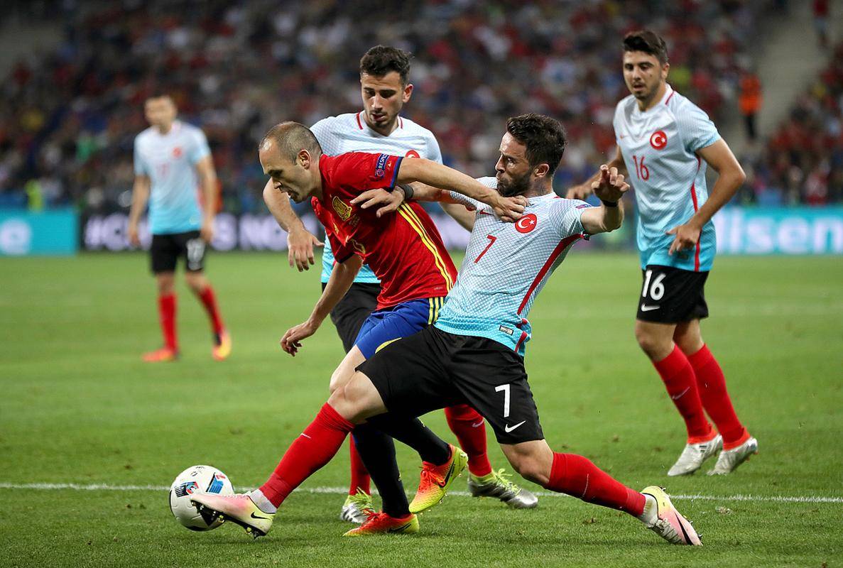 爱沙尼亚队表现出众,球员备受关注 爱沙尼亚队表现出众,球员备受关注