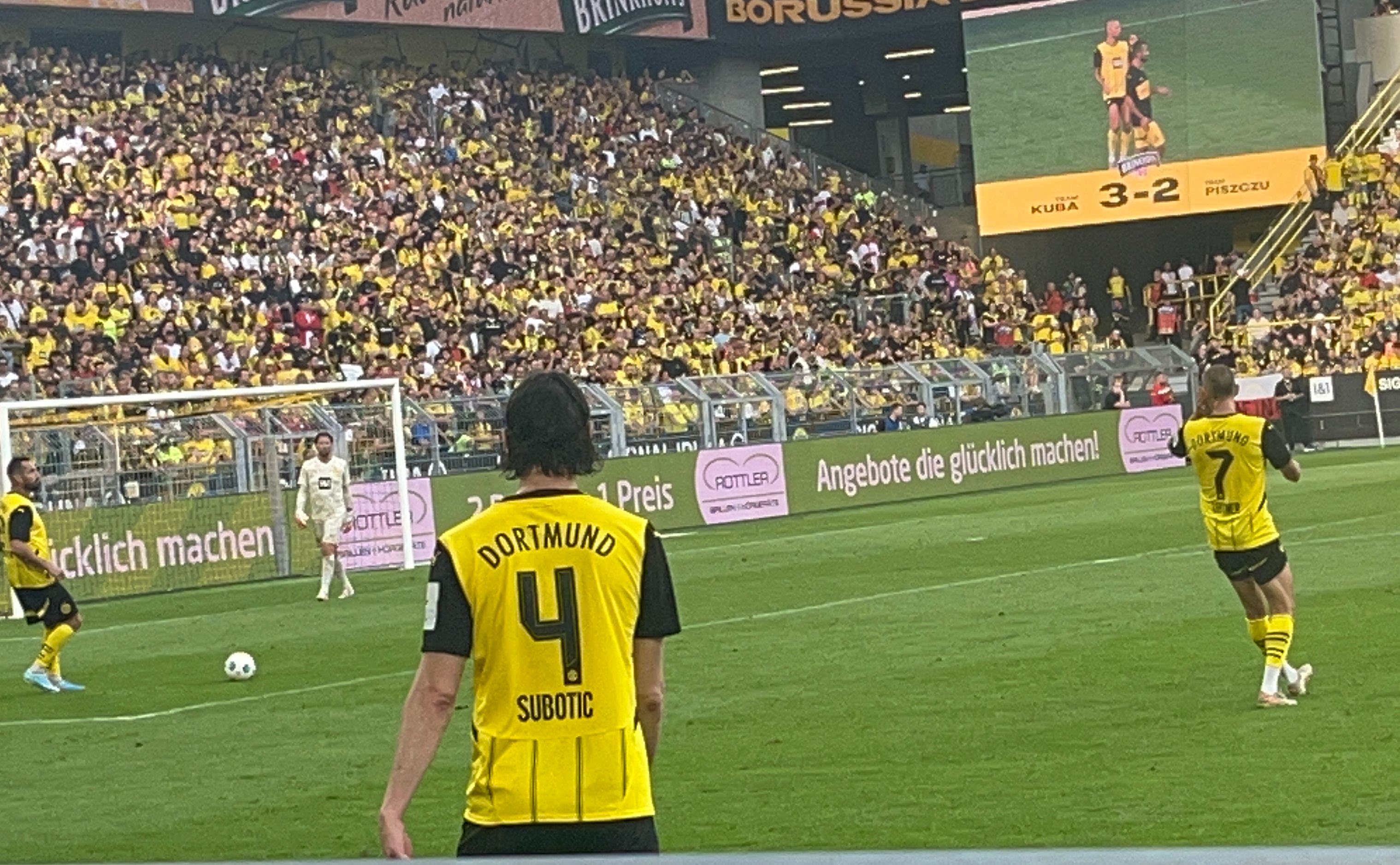 波兰队意外放弃两分,小组出线将艰难 波兰队意外放弃两分,小组出线将艰难