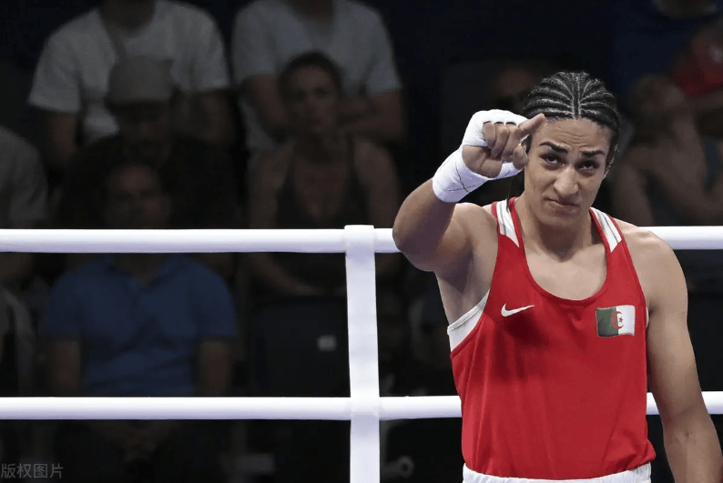 意大利拳击选手实力雄厚,展现悍勇! 意大利拳击选手实力雄厚,展现悍勇!