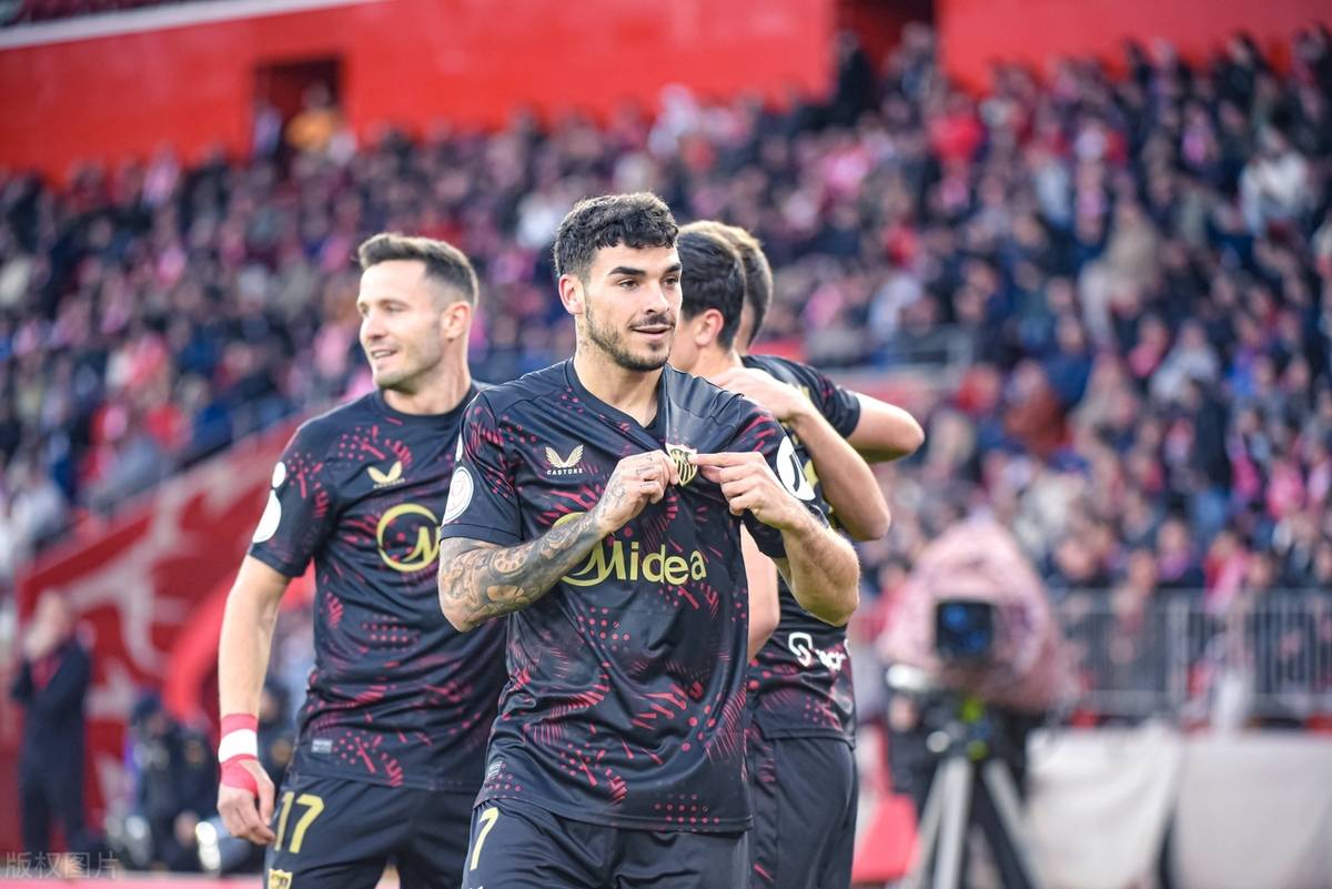 塞维利亚逆转胜利夺冠 塞维利亚逆转胜利夺冠