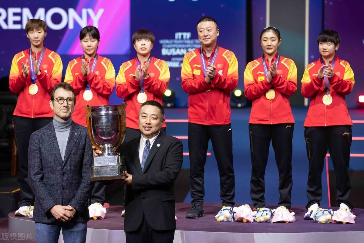 亚洲杯决赛战败,球队主教练宣布引咎辞职 亚洲杯决赛战败,球队主教练宣布引咎辞职