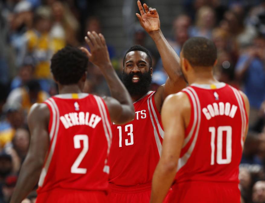 绿城挑战人和,客场作战需全力争胜 绿城挑战人和,客场作战需全力争胜