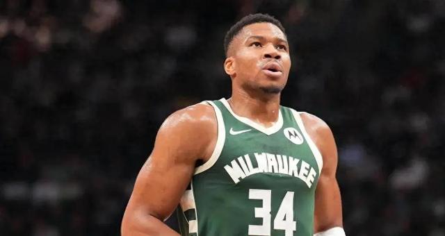 雄鹿力克76人,主场气势如虹 雄鹿力克76人,主场气势如虹