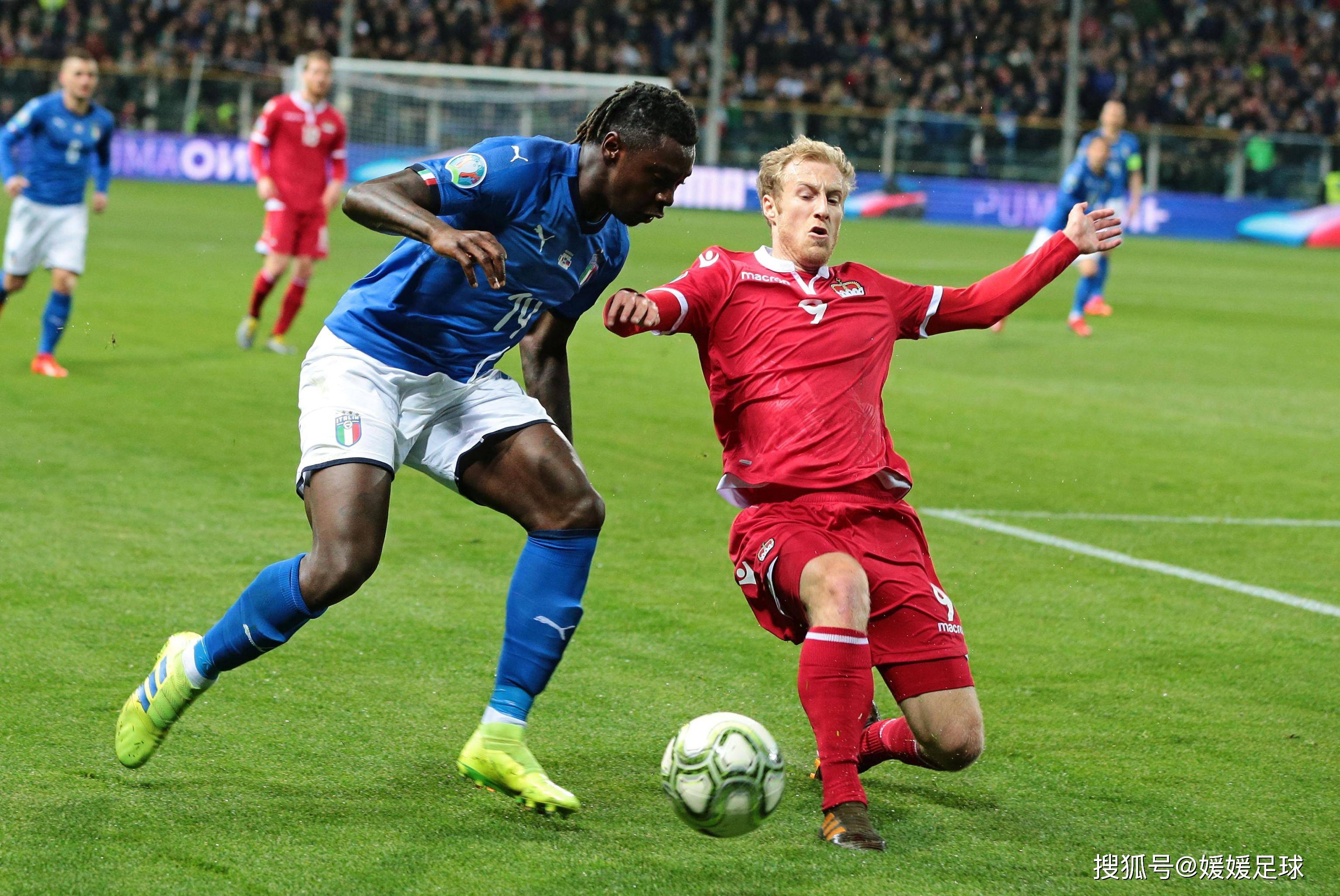 振奋人心:欧洲足球赛中球队的顽强拼搏! 振奋人心:欧洲足球赛中球队的顽强拼搏!