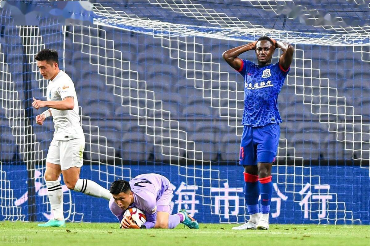 上海申花进攻火力全开,轻松击败弱旅! 上海申花进攻火力全开,轻松击败弱旅!