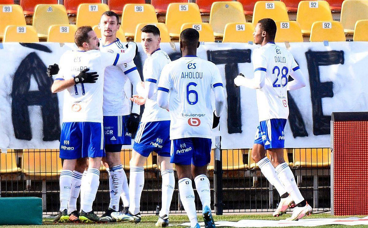 斯特拉斯堡客场不敌南特,遗憾失利 斯特拉斯堡客场不敌南特,遗憾失利