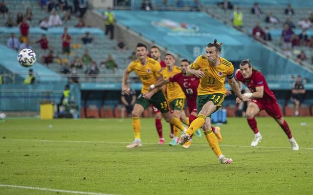 欧预赛战报更新:意外出现让观众大跌眼镜 欧预赛战报更新:意外出现让观众大跌眼镜