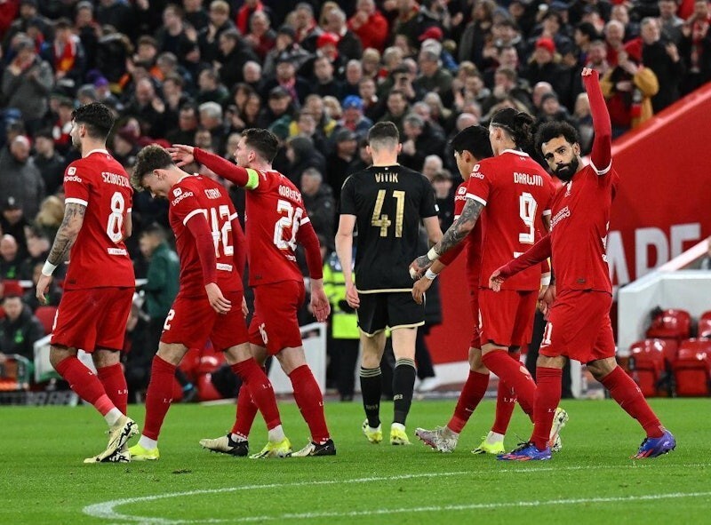 利物浦高歌告捷,晋级欧联杯八强 利物浦高歌告捷,晋级欧联杯八强