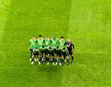 朗斯人气高涨,势如破竹连续胜场 朗斯人气高涨,势如破竹连续胜场