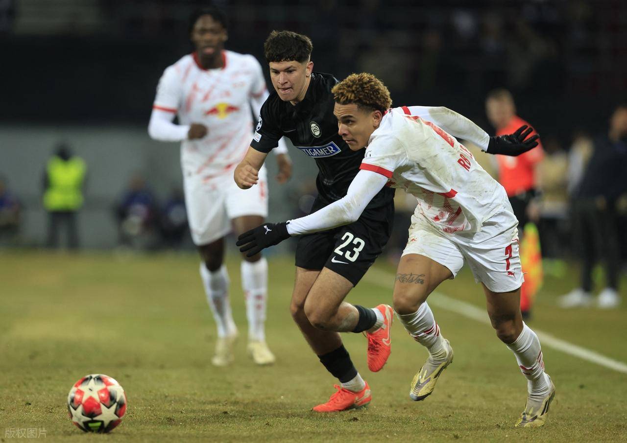 汉堡球队战胜对手,豪取三分 汉堡球队战胜对手,豪取三分