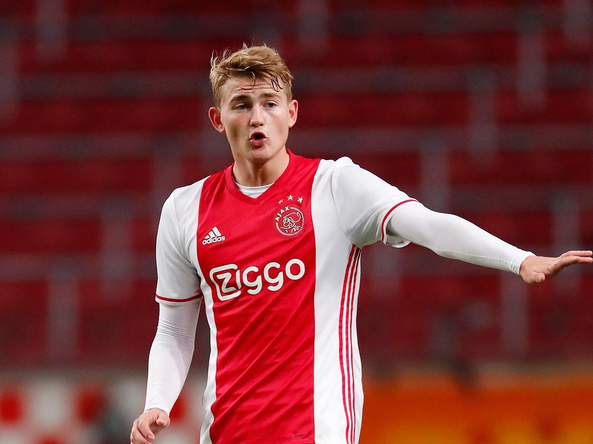 阿贾克斯惊险进军八强,尤文图斯狭胜武里南联 阿贾克斯惊险进军八强,尤文图斯狭胜武里南联