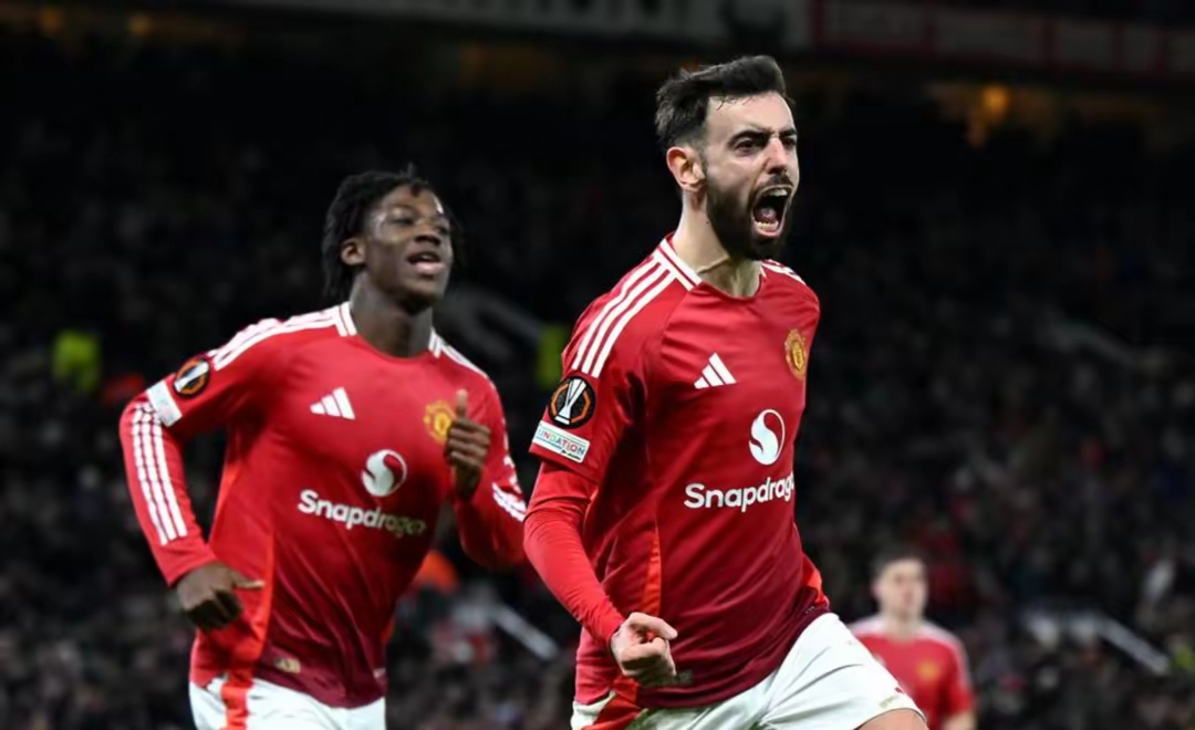 热刺遭遇曼联逆袭,冠军宝座岌岌可危 热刺遭遇曼联逆袭,冠军宝座岌岌可危