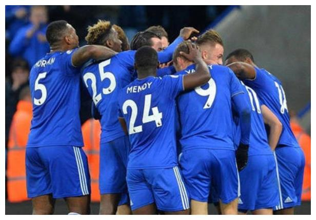 热那亚被那不勒斯逼平,保级形势略显被动 热那亚被那不勒斯逼平,保级形势略显被动