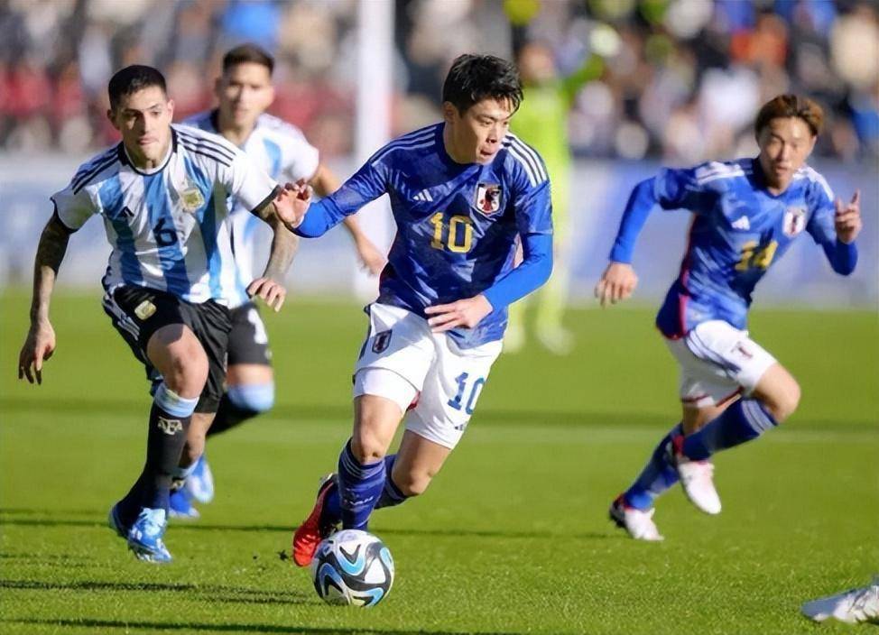 东亚球队猛追逐西亚顶尖球队 东亚球队猛追逐西亚顶尖球队