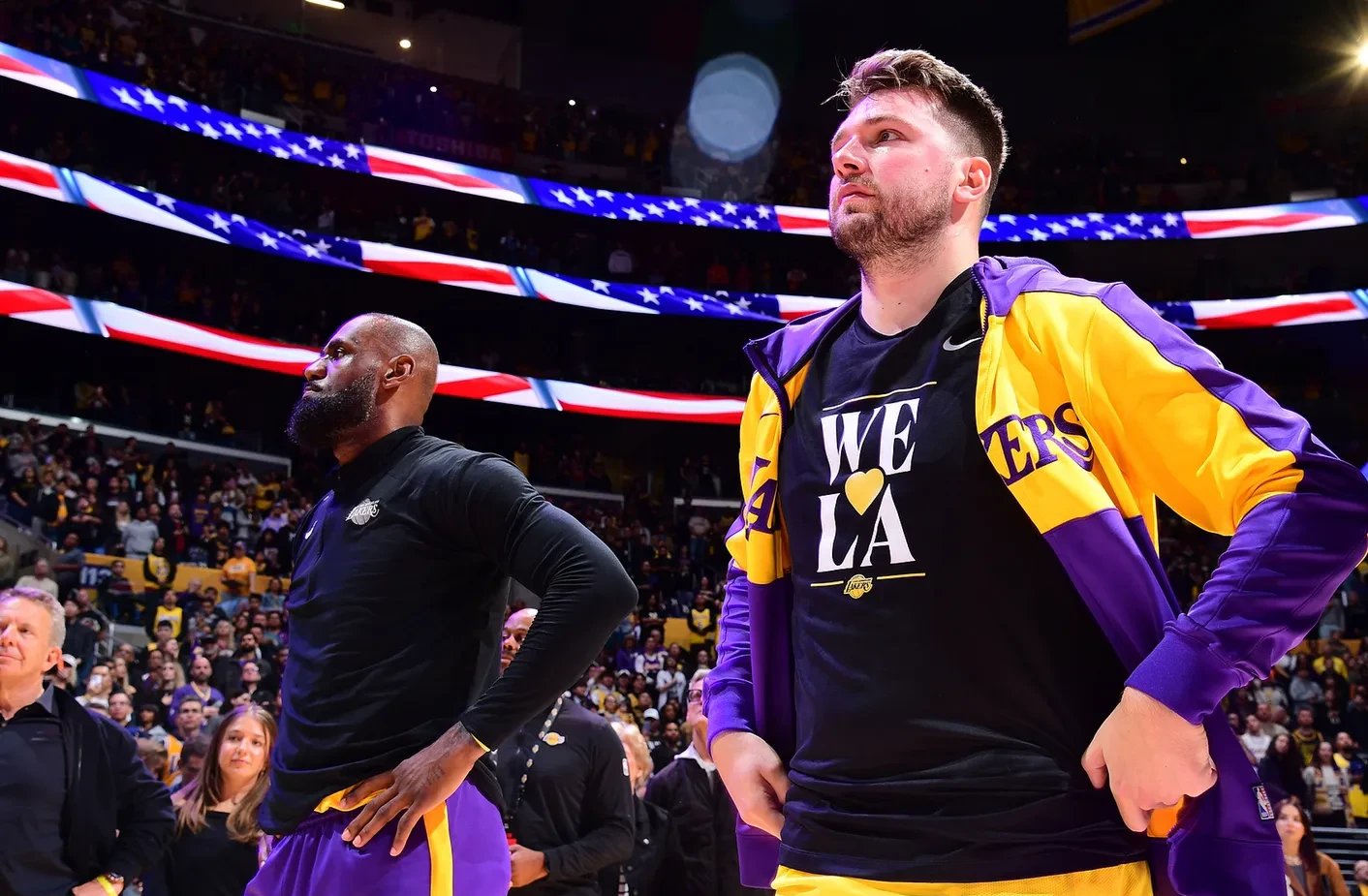 开拓者客场击败雄鹿,终结两连败 开拓者客场击败雄鹿,终结两连败