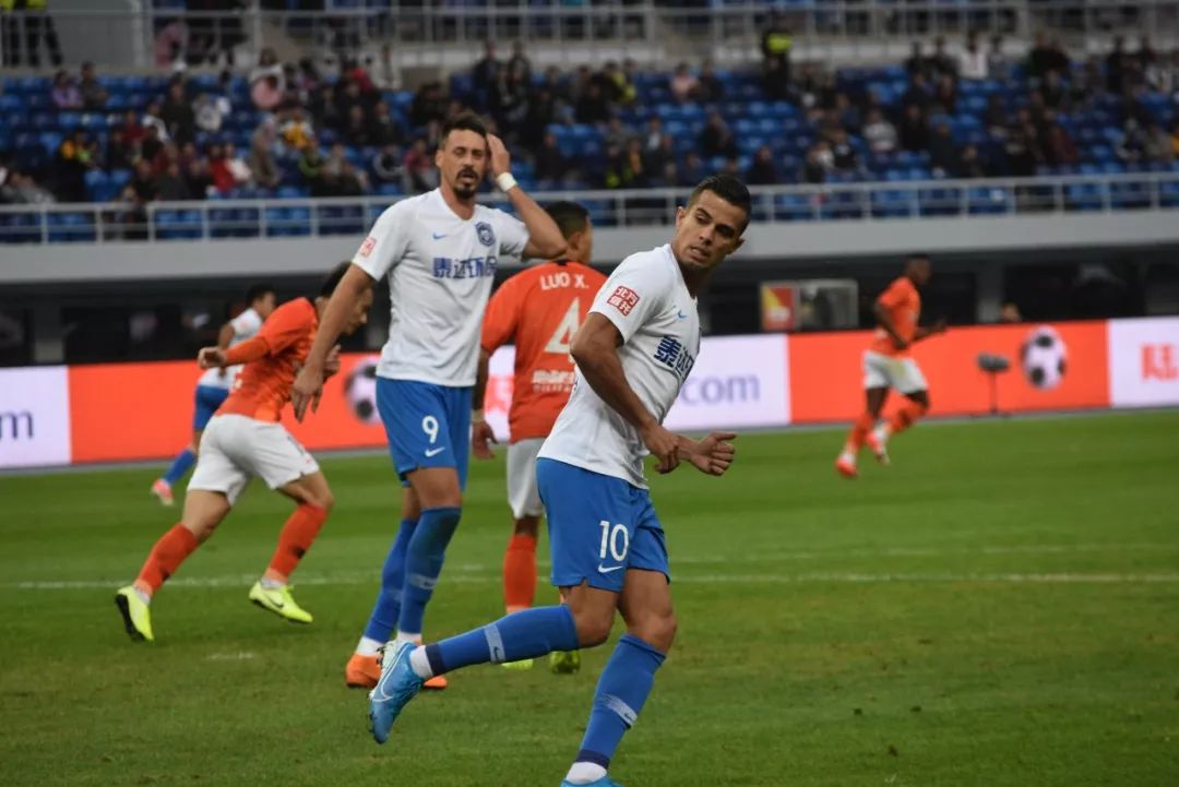 精妙战术指导,球队风采斩获大胜 精妙战术指导,球队风采斩获大胜