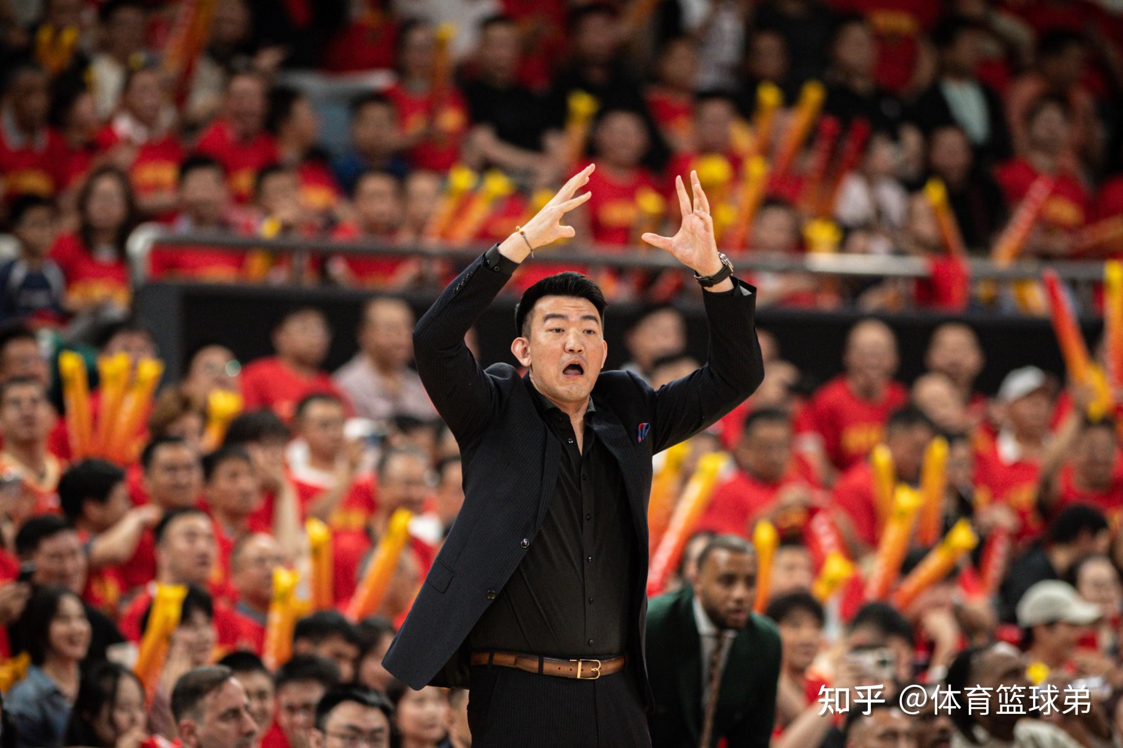 强队大比分胜出进一步向冠军前进 强队大比分胜出进一步向冠军前进