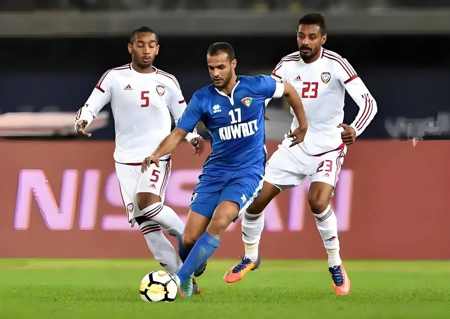 巴拉圭队在客场比赛中展现强势 巴拉圭队在客场比赛中展现强势