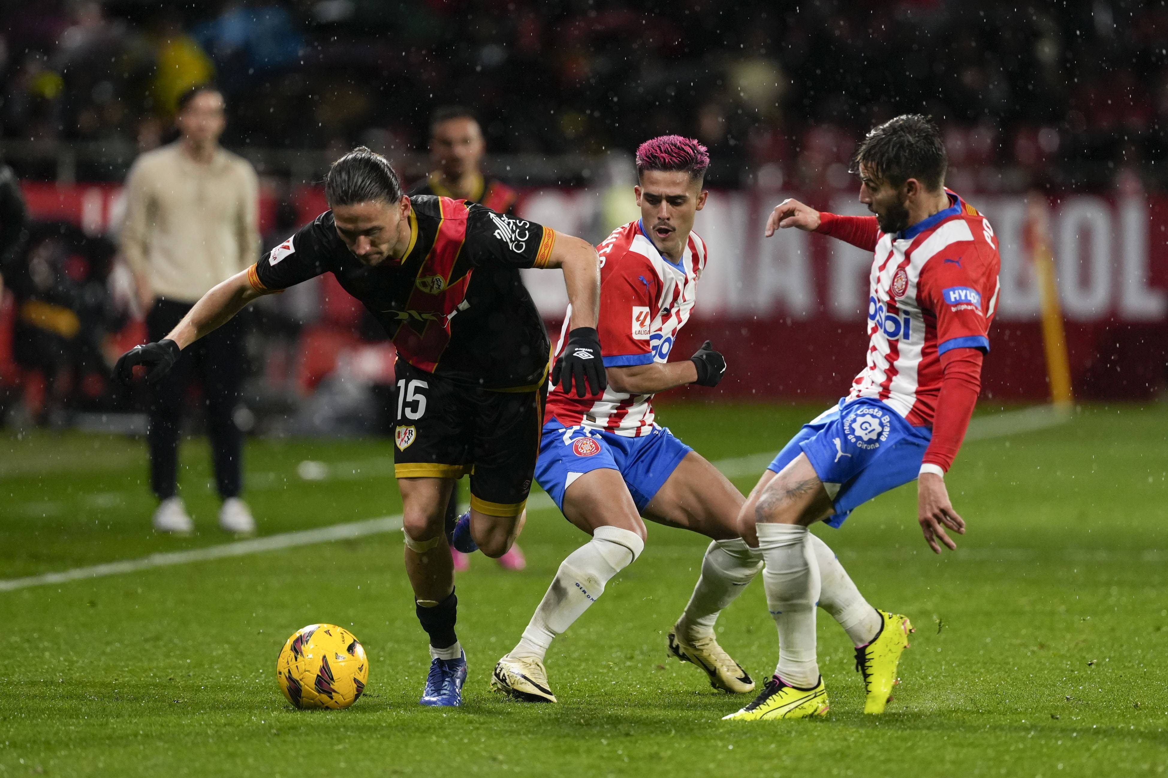 巴拉圭队在客场比赛中展现强势 巴拉圭队在客场比赛中展现强势