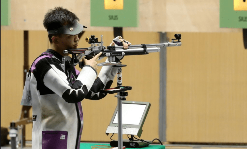 日本选手表现出色获射击银牌