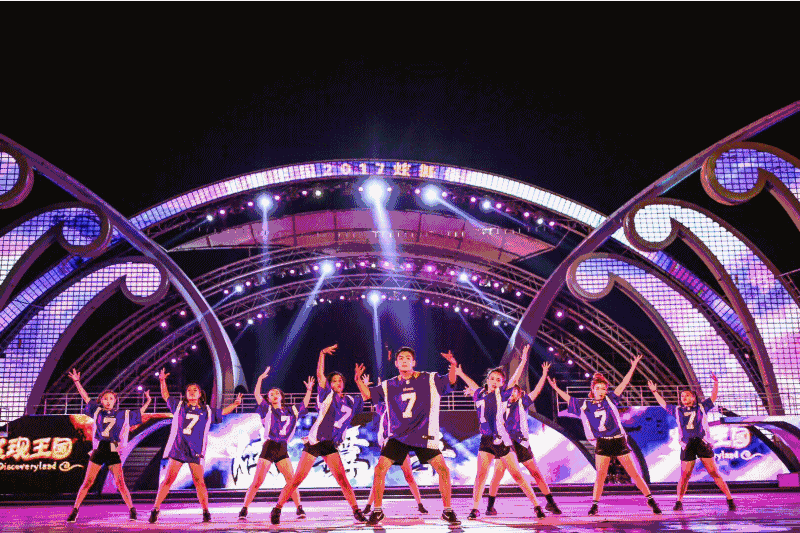 硝烟弥漫,女队员在比赛中决战大提振 硝烟弥漫,女队员在比赛中决战大提振