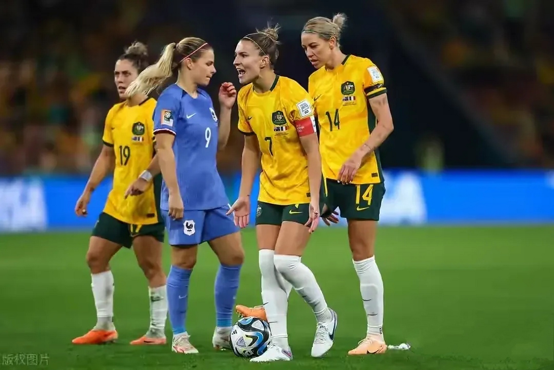 澳大利亚女足取得惊艳胜利,成功晋级半决赛 澳大利亚女足取得惊艳胜利,成功晋级半决赛