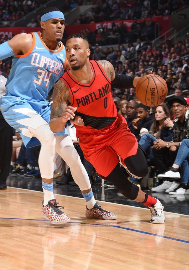 赛丽德入行首秀,鹈鹕负于雷霆止步五连败 赛丽德入行首秀,鹈鹕负于雷霆止步五连败