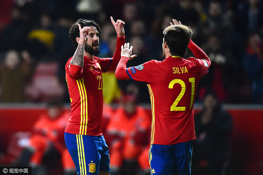 西班牙4-2击败挪威,继续领跑小组 西班牙4-2击败挪威,继续领跑小组