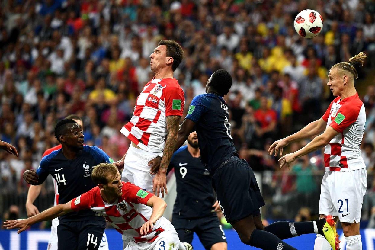 法国队轻松战胜克罗地亚,小组赛状况喜人 法国队轻松战胜克罗地亚,小组赛状况喜人