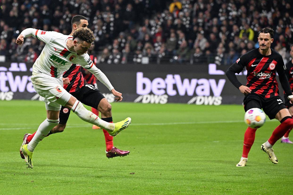 土之巴胜纳尼斯,继续努力追赶领头羊 土之巴胜纳尼斯,继续努力追赶领头羊