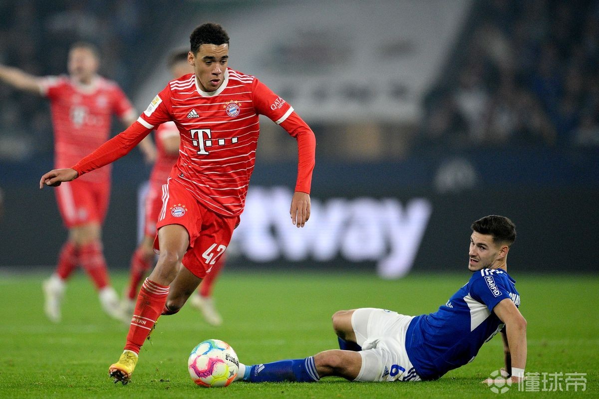 科隆新移民队新援表现惊艳,助球队轻松取胜 科隆新移民队新援表现惊艳,助球队轻松取胜