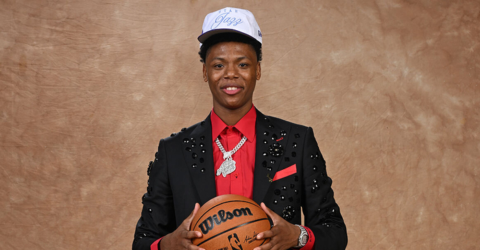 职业篮球联赛巨头签约新秀球员贝利 职业篮球联赛巨头签约新秀球员贝利